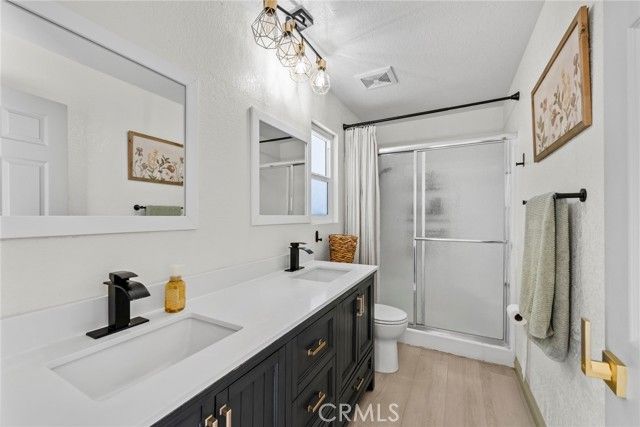 8263 3rd, Hesperia, CA 92345