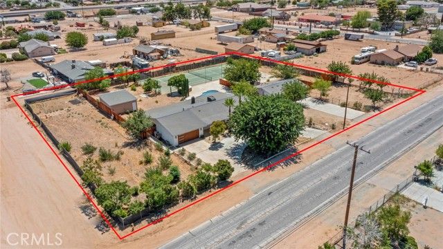 8263 3rd, Hesperia, CA 92345