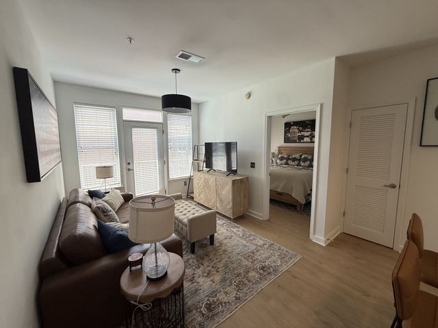 3000 Vanderbilt Pl Apt 322, Nashville, TN 37212