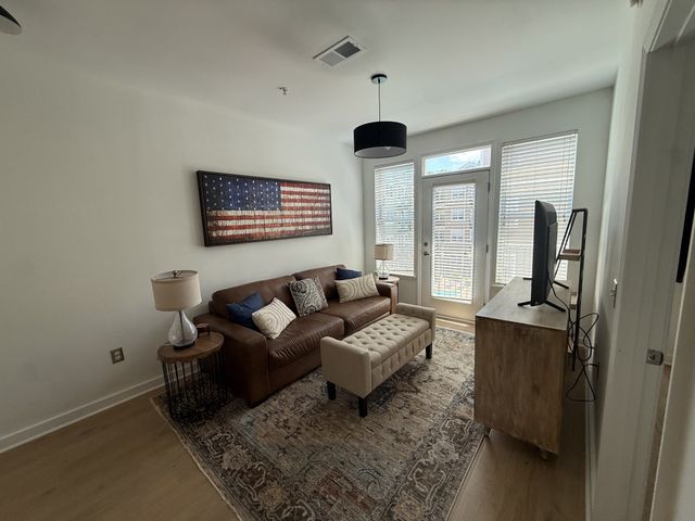 3000 Vanderbilt Pl Apt 322, Nashville, TN 37212