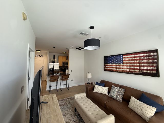 3000 Vanderbilt Pl Apt 322, Nashville, TN 37212