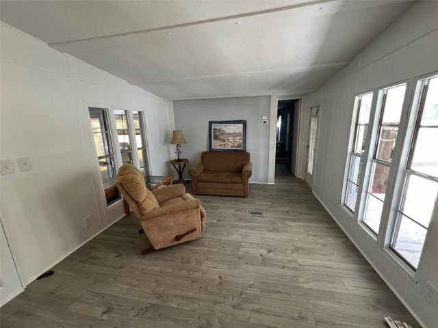 11 SHADY LANE, Palmetto, FL 34221