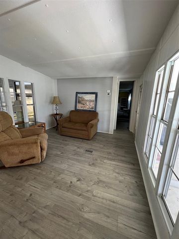 11 SHADY LANE, Palmetto, FL 34221