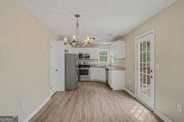 10 Wilbur Way, Covington, GA 30016