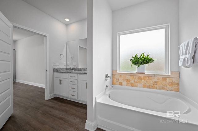 22110 Sutherland Circle, Fairhope, AL 36532
