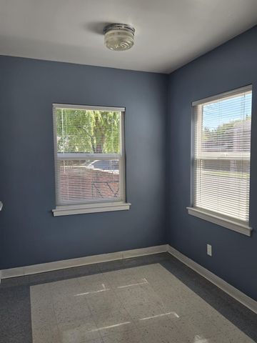 1406 N Thorne Avenue, Fresno, CA 93728