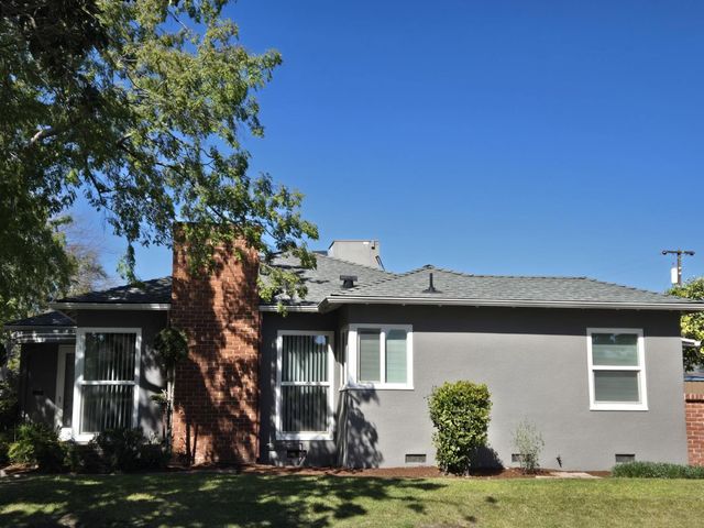 1406 N Thorne Avenue, Fresno, CA 93728