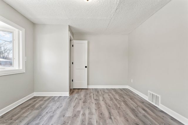 1421 Loretta Avenue, Joliet, IL 60436