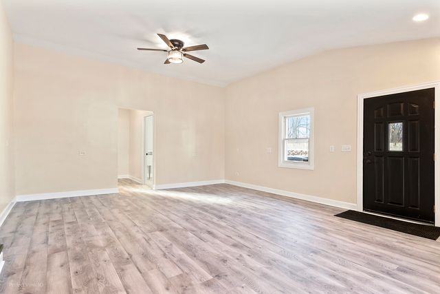 1421 Loretta Avenue, Joliet, IL 60436