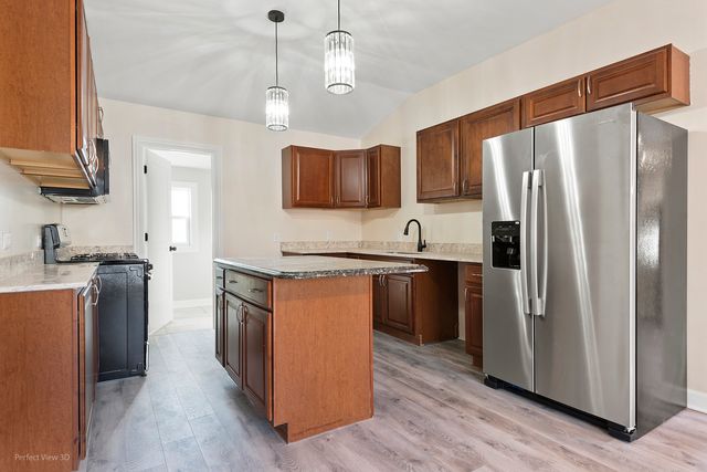 1421 Loretta Avenue, Joliet, IL 60436