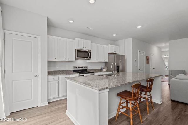 6660 Lemon Lane, Wilmington, NC 28412