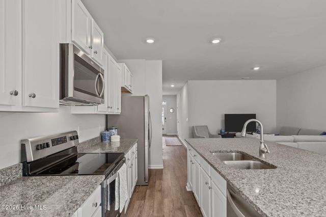 6660 Lemon Lane, Wilmington, NC 28412