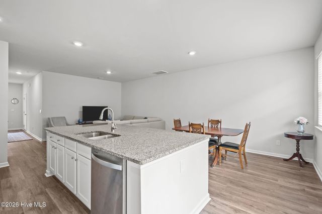 6660 Lemon Lane, Wilmington, NC 28412