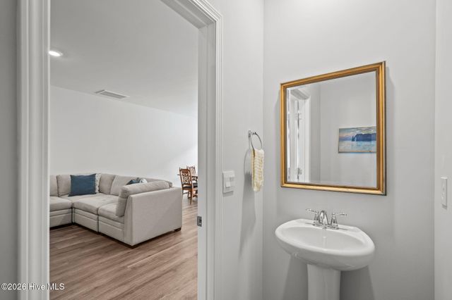 6660 Lemon Lane, Wilmington, NC 28412