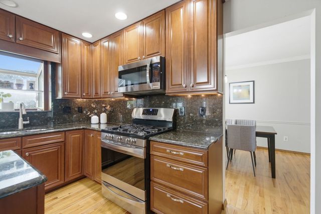 1907 Jeanette Avenue, St. Charles, IL 60174