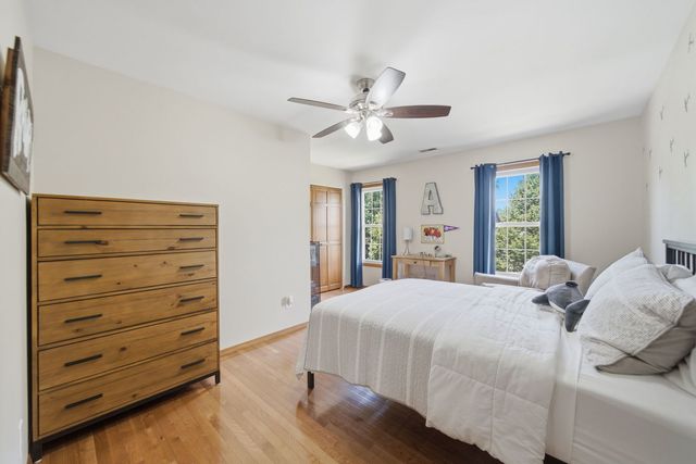 1907 Jeanette Avenue, St. Charles, IL 60174