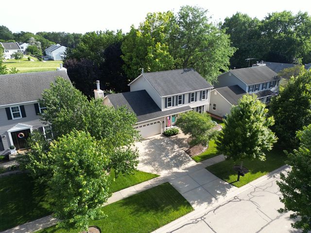 1907 Jeanette Avenue, St. Charles, IL 60174