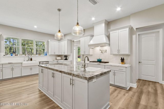 47333 TURKEY TOWN Lane, Hilliard, FL 32046