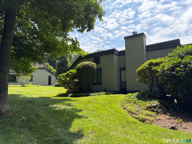 883 Heritage Village C, Southbury, CT 06488