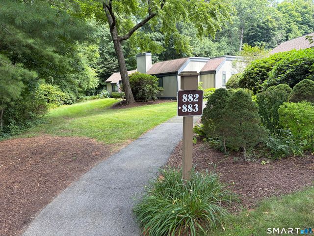 883 Heritage Village C, Southbury, CT 06488