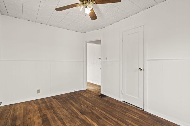 989 Davis Avenue, Newark, OH 43055