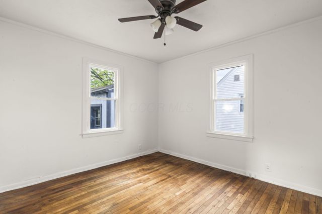 989 Davis Avenue, Newark, OH 43055