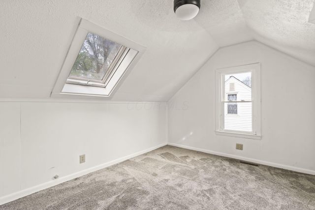 989 Davis Avenue, Newark, OH 43055