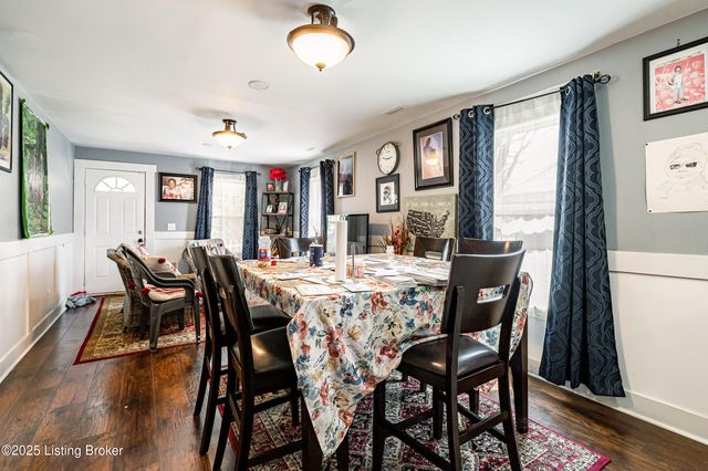 4906 Graston Ave, Louisville, KY 40216