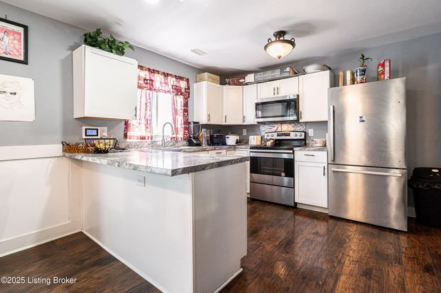 4906 Graston Ave, Louisville, KY 40216