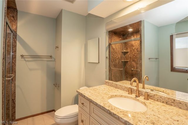 60 Picadilly Court 7A, Kent, OH 44240