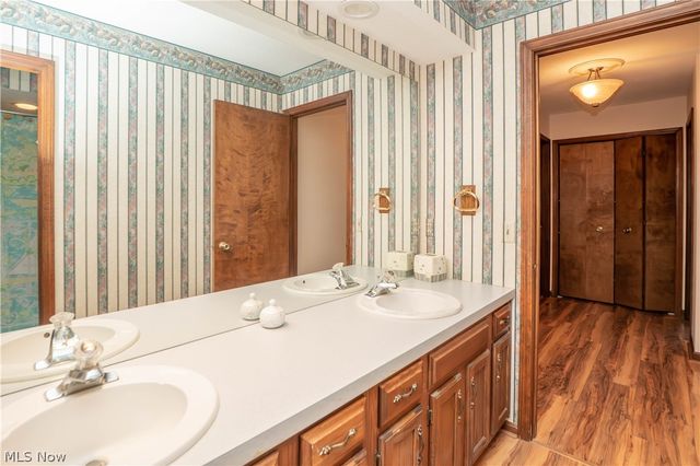 60 Picadilly Court 7A, Kent, OH 44240