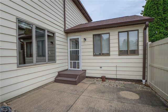 60 Picadilly Court 7A, Kent, OH 44240