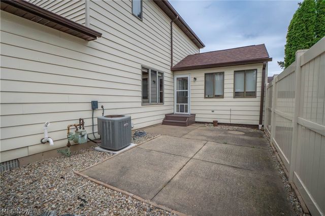 60 Picadilly Court 7A, Kent, OH 44240