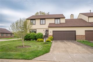 60 Picadilly Court 7A, Kent, OH 44240