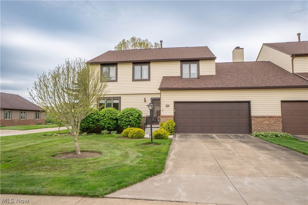 60 Picadilly Court 7A, Kent, OH 44240