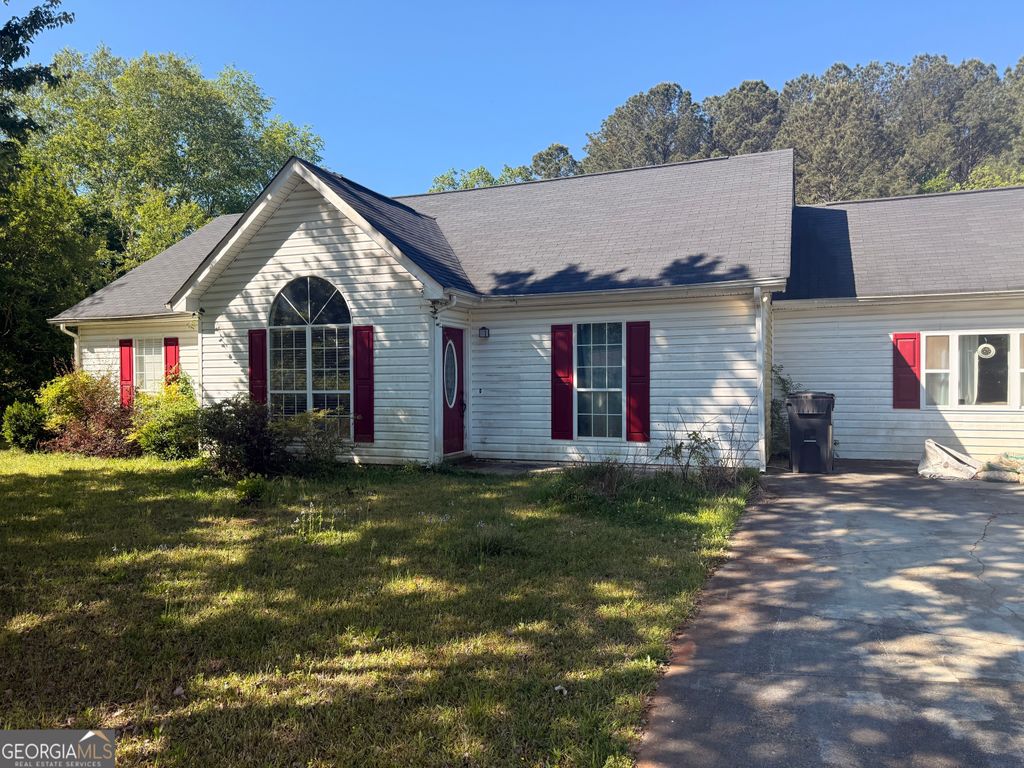 93 Saint James Place, Sharpsburg, GA 30277