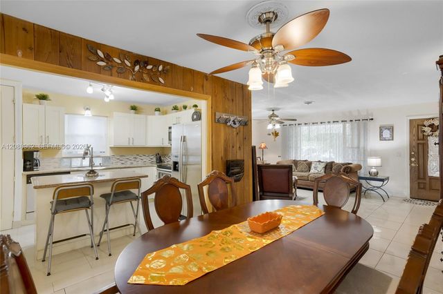 304 SW 68th Avenue, Pembroke Pines, FL 33023