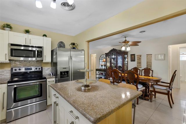 304 SW 68th Avenue, Pembroke Pines, FL 33023
