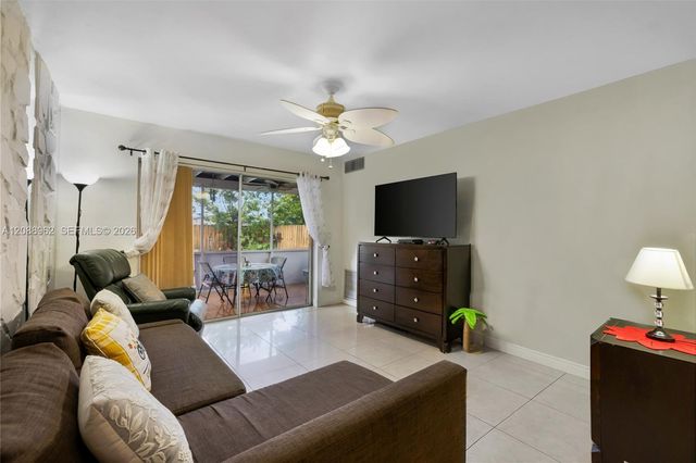 304 SW 68th Avenue, Pembroke Pines, FL 33023