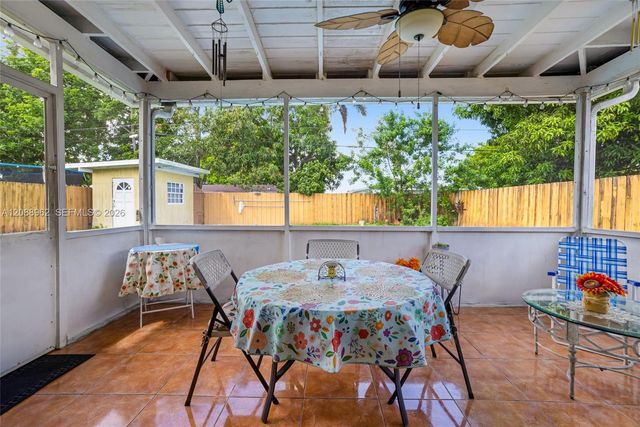 304 SW 68th Avenue, Pembroke Pines, FL 33023