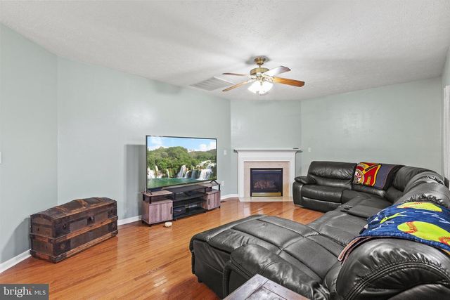 20932 SAWGRASS DR, Lexington Park, MD 20653