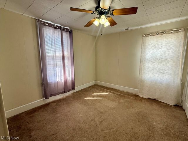 1206 W Virginia Avenue, Parkersburg, WV 26104