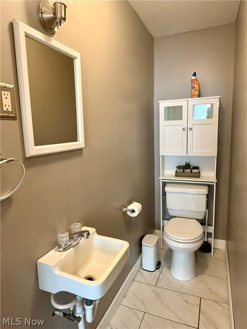 1206 W Virginia Avenue, Parkersburg, WV 26104