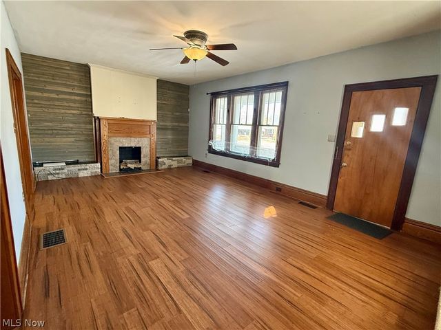 1206 W Virginia Avenue, Parkersburg, WV 26104