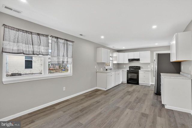 1102 EVERGREEN BLVD, Browns Mills, NJ 08015