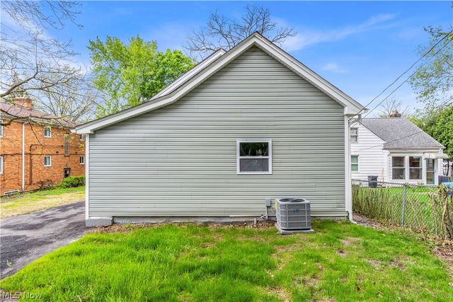 18155 Libby Road, Maple Heights, OH 44137