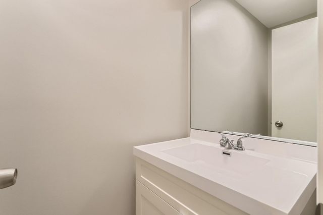 1318 Boardwalk Place, Minneapolis, MN 55411