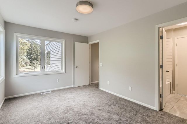 1318 Boardwalk Place, Minneapolis, MN 55411