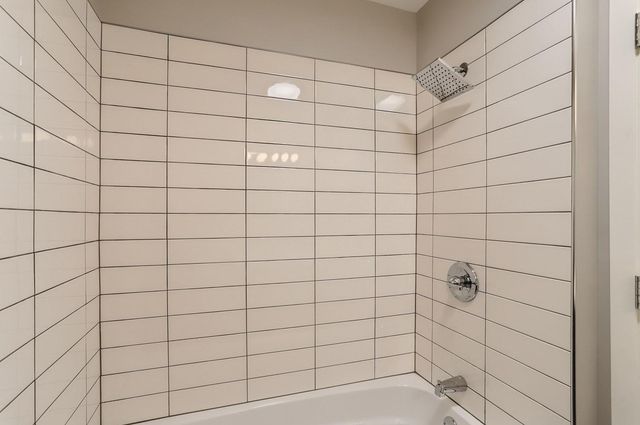 1318 Boardwalk Place, Minneapolis, MN 55411