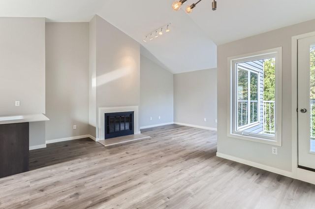 1318 Boardwalk Place, Minneapolis, MN 55411